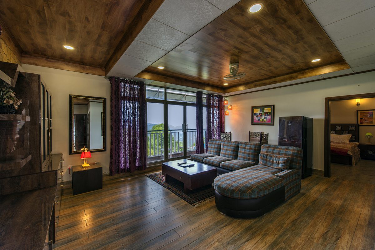 3 Bedroom Valley View Penthouse Apartment – Hotel Elites Nathiagali - Penthouse With Valley View And Dazzling Views